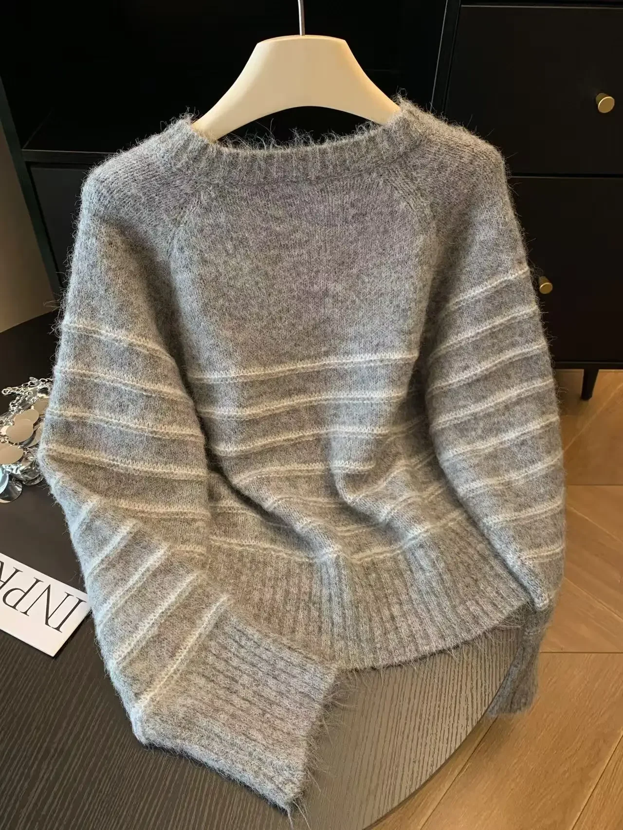 Suéter de Lana y Cachemira a R - Embroidery reseña y precio