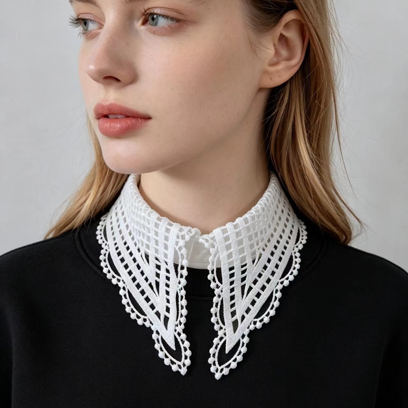 Cuello Falso Blanco con Volant - Embroidery reseña y precio